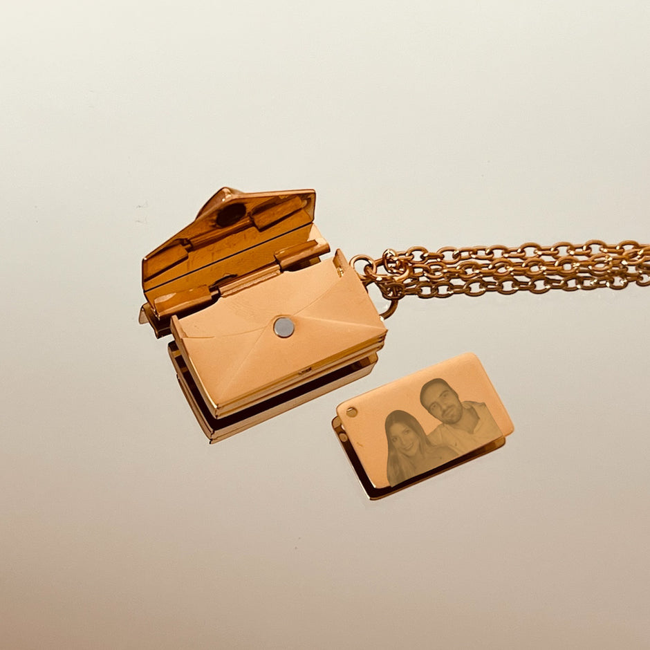 Collar carta amor grabado a láser