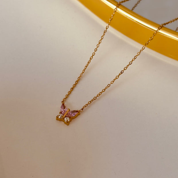 Collar mariposa rosa