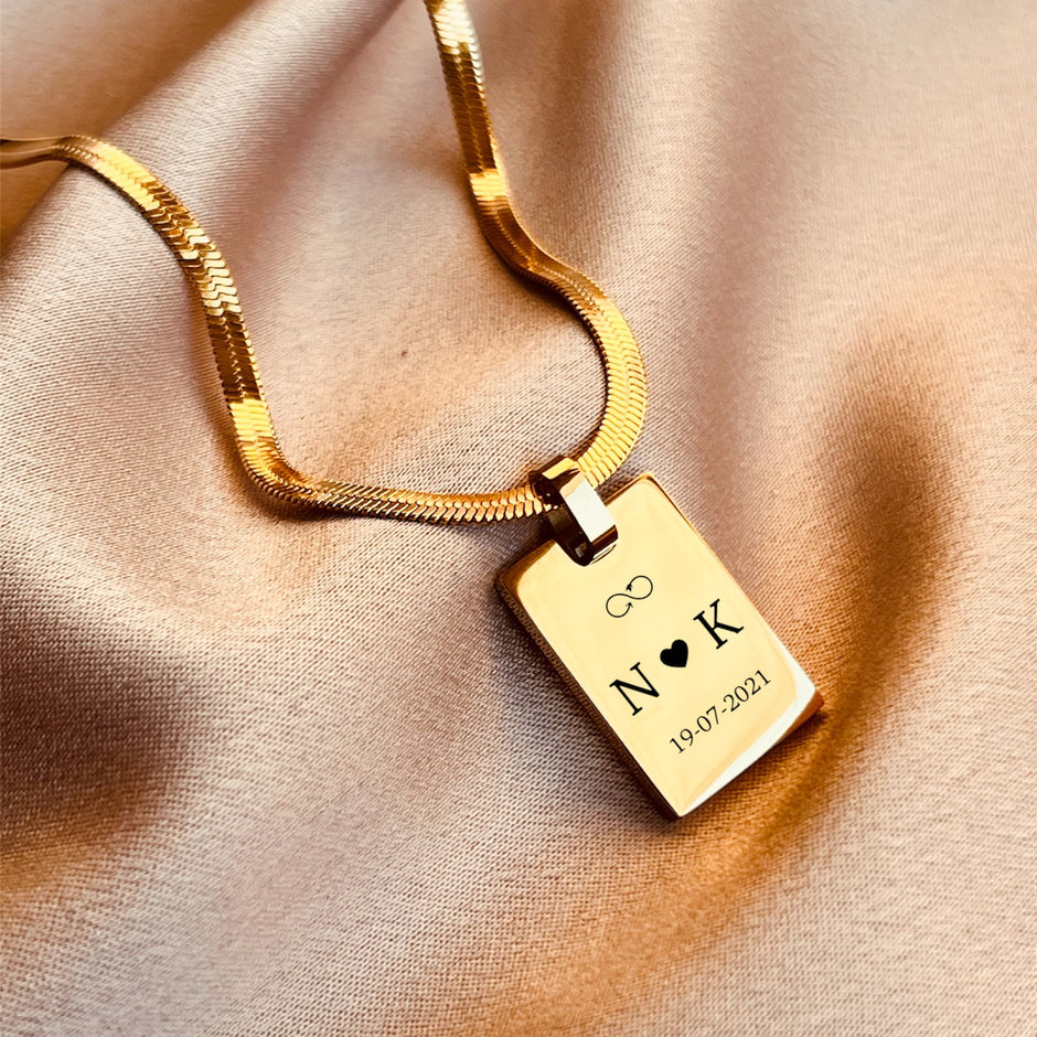 Collar rectangular (grabado a laser)