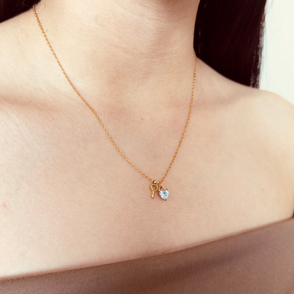 Collar corazón y llave