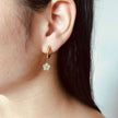 Aretes lilia (Blanco)