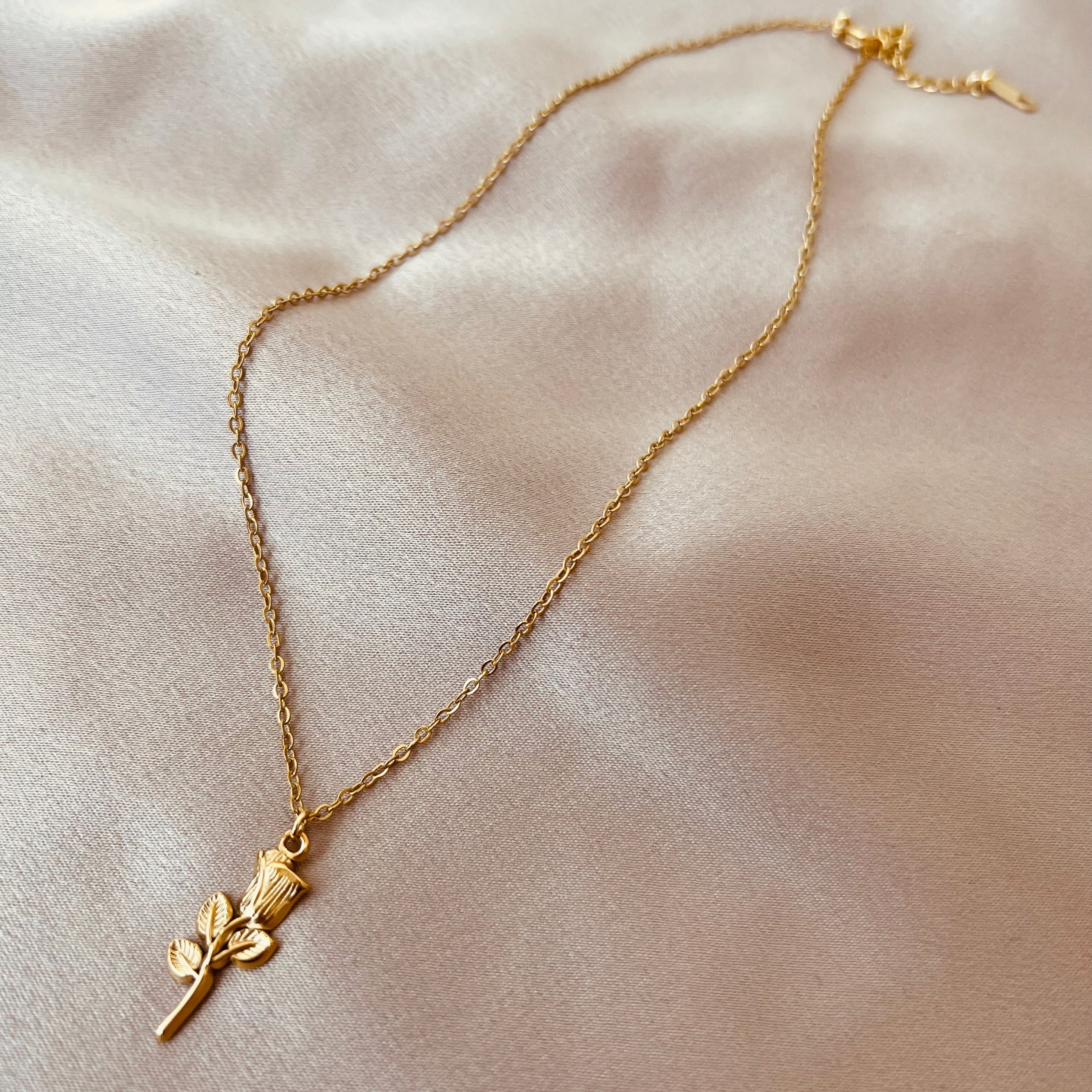 Collar Rosa