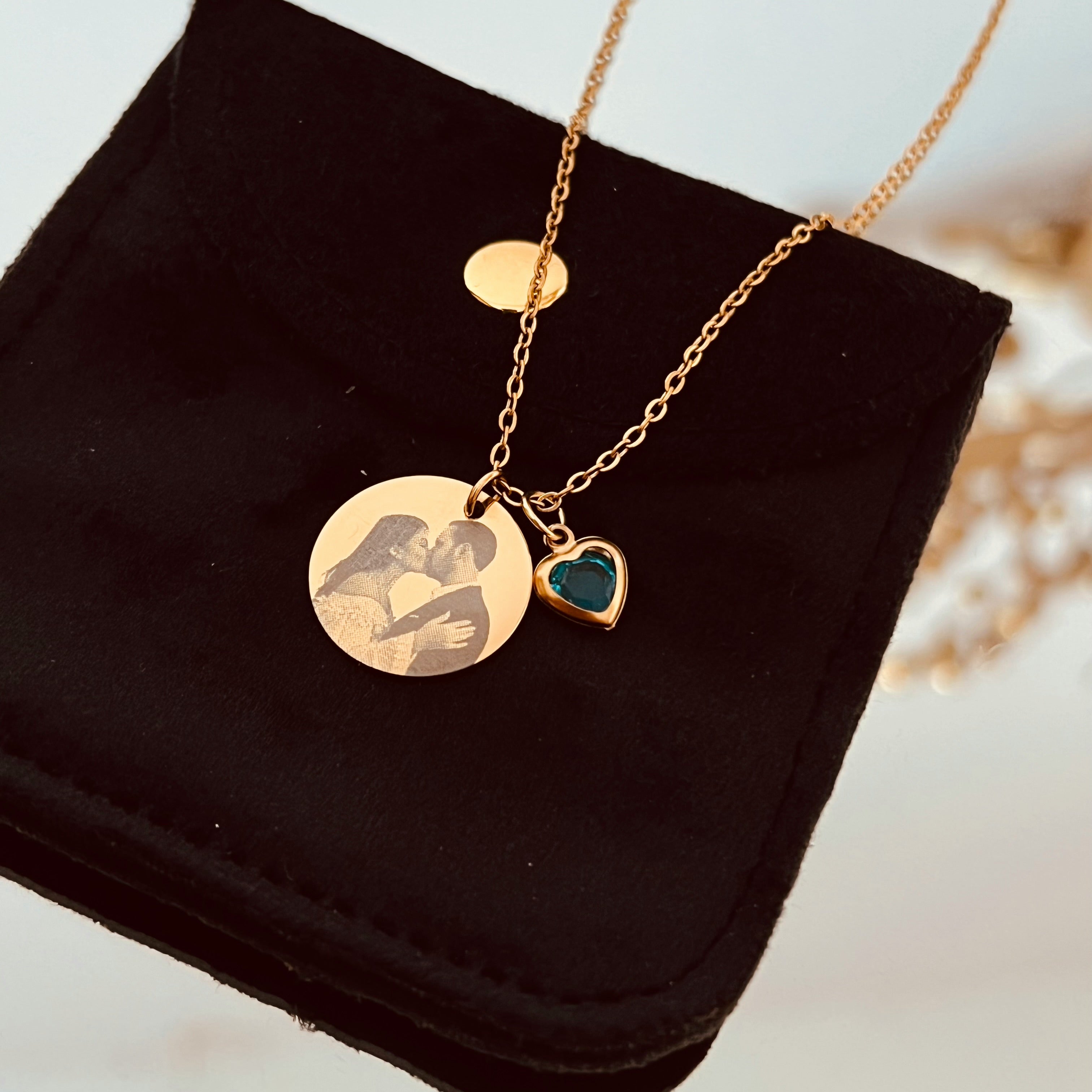 Collar grabado love