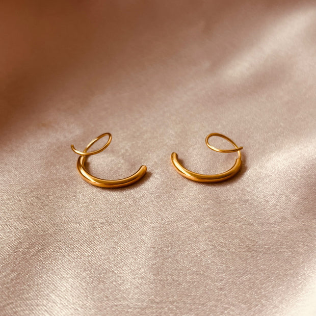 Aretes Nathalie (efecto dos aretes en uno).