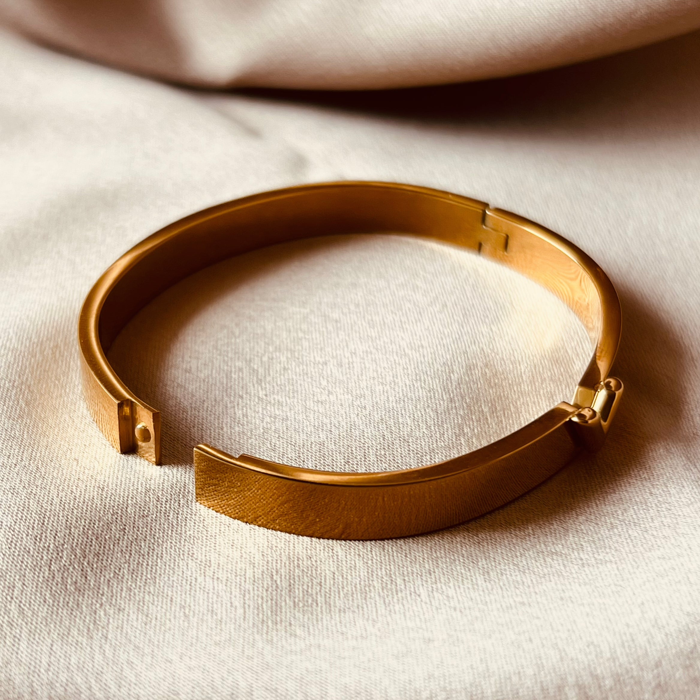 Brazalete V
