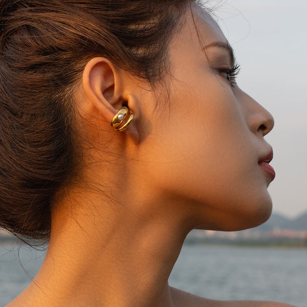 Ear cuff