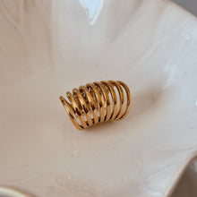 Load image in gallery viewer, Ear cuff Camila
