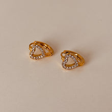 Load image in gallery viewer, Aretes Corazón
