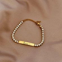 Cargar imagen en el visor de la galería, Brazalete tenis con placa (grabado a láser)
