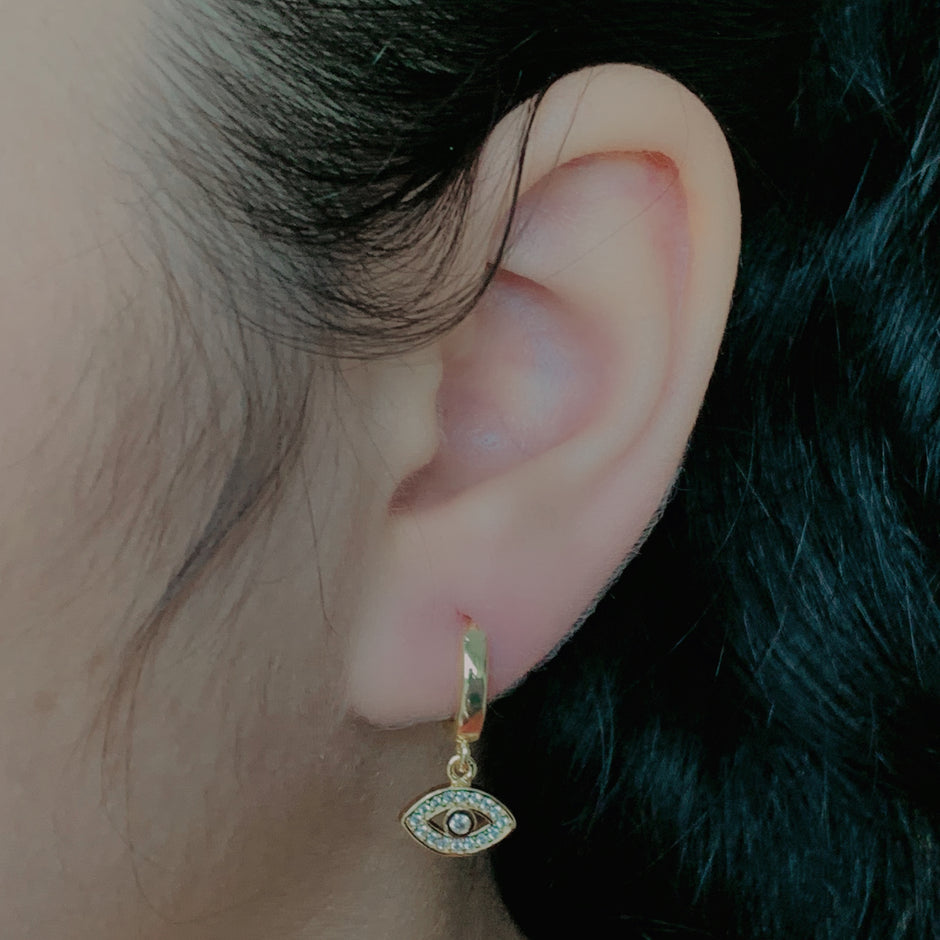 Huggies de ojito protector con circones. erss75