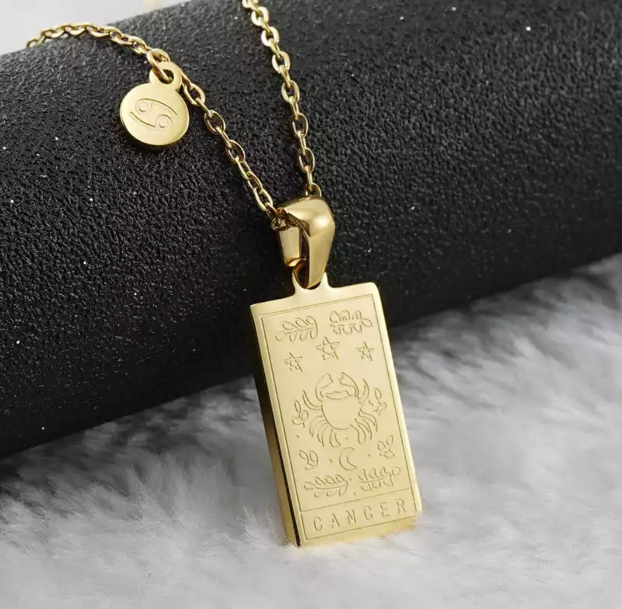 Collar Zodiac