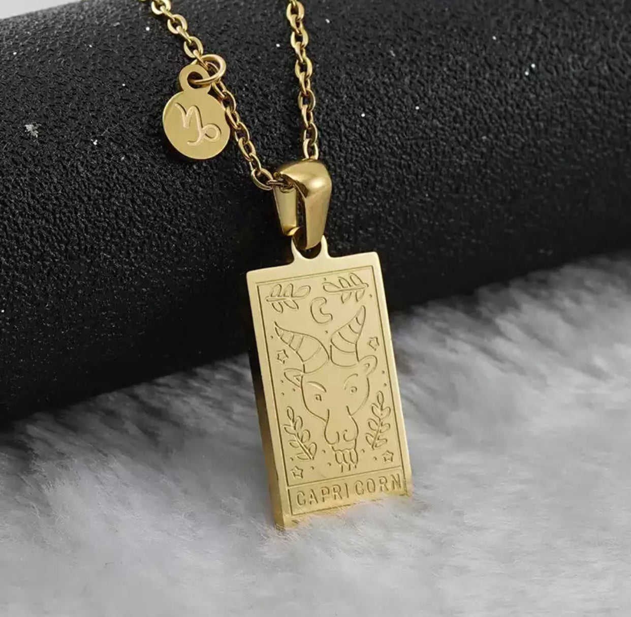 Collar Zodiac
