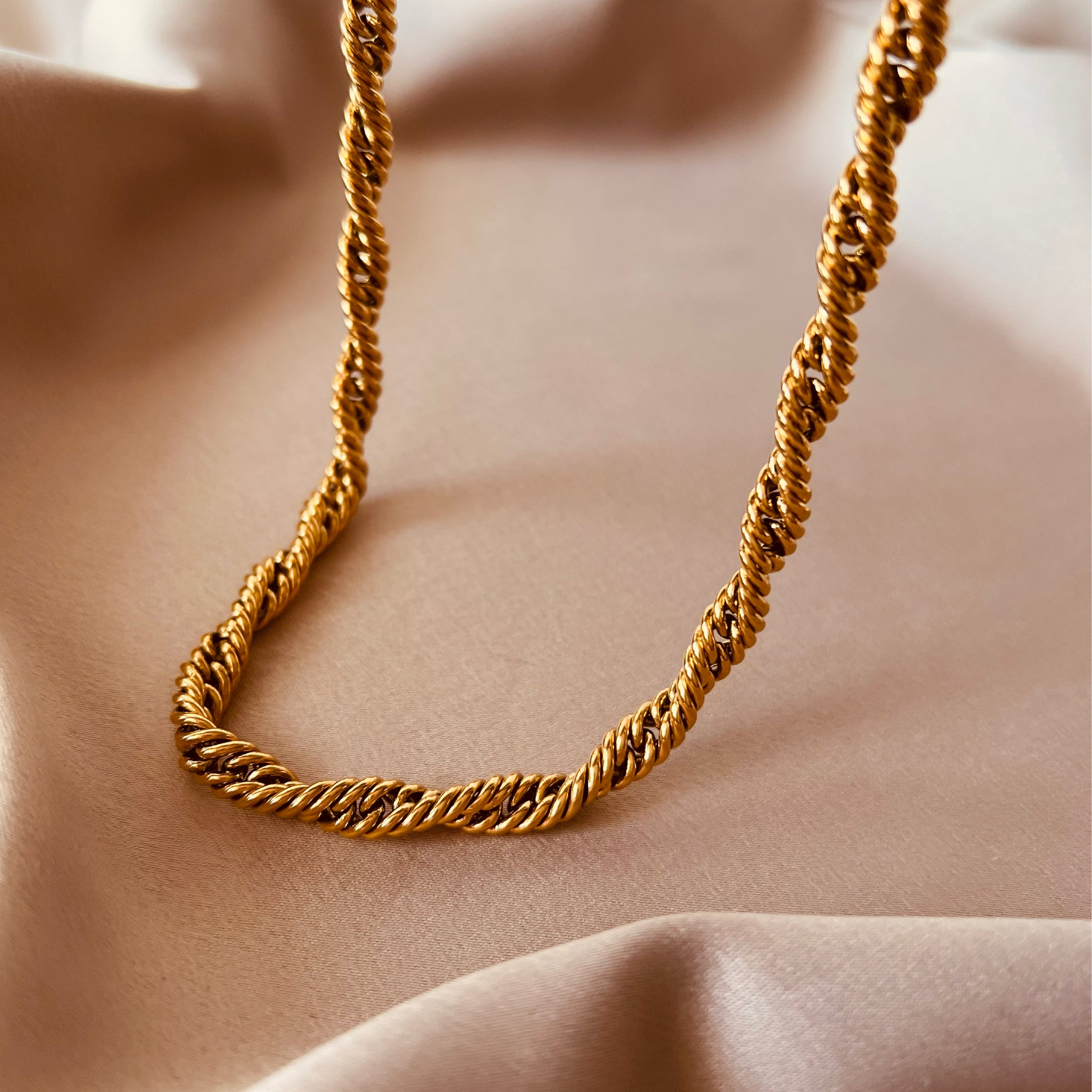 Collar Nathalie