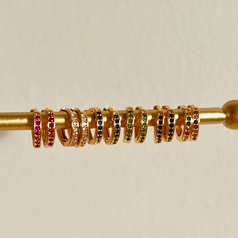 Aretes de colores (elige el color que deseas).