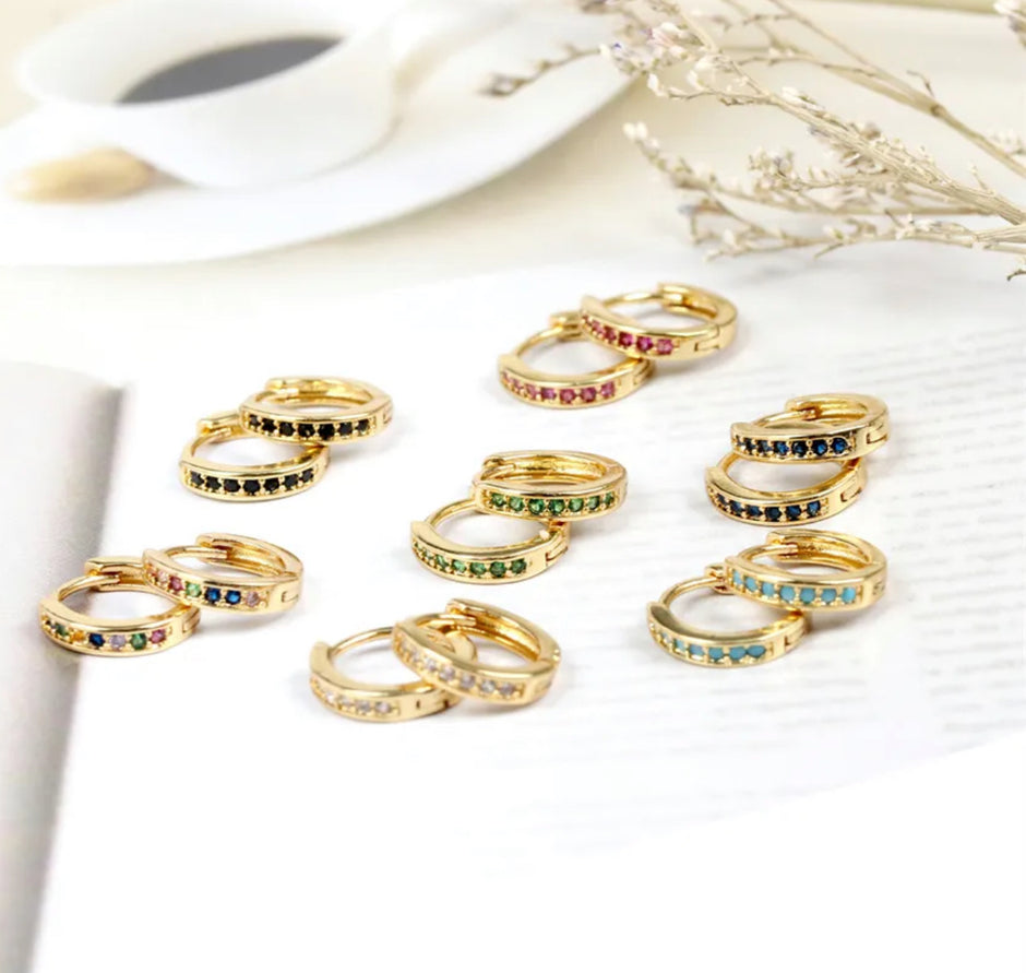 Aretes de colores (elige el color que deseas).