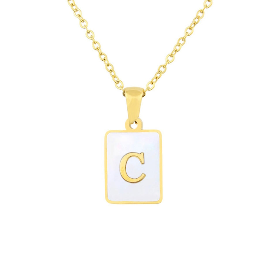 Collar Nácar inicial