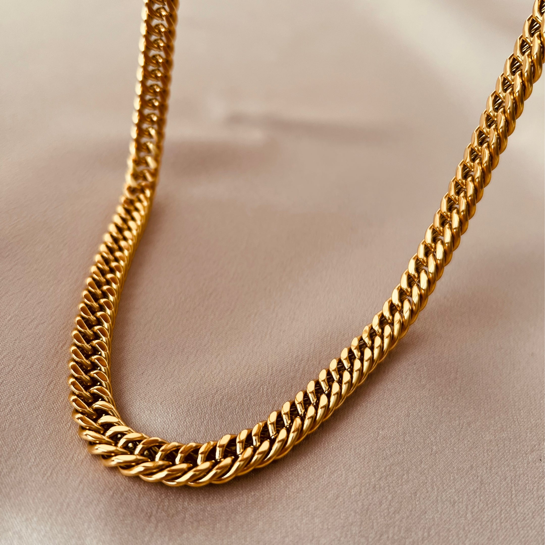 Collar Sacha